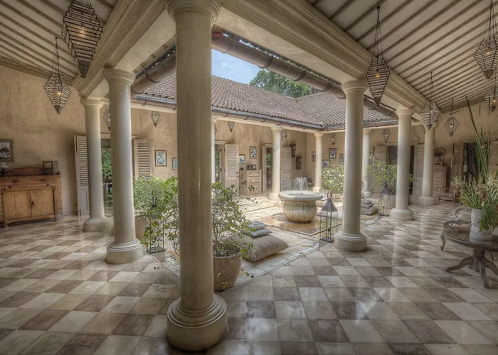 Balquisse Heritage Hotel 4*
